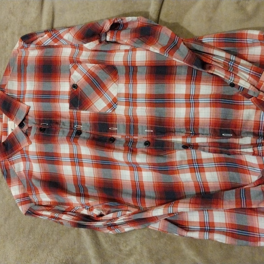 American Eagle Men's Button up small